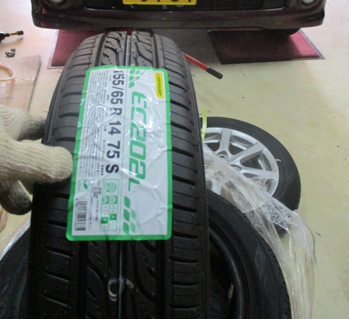 ダンロップ EC202L4本店頭購入のみ行っています。